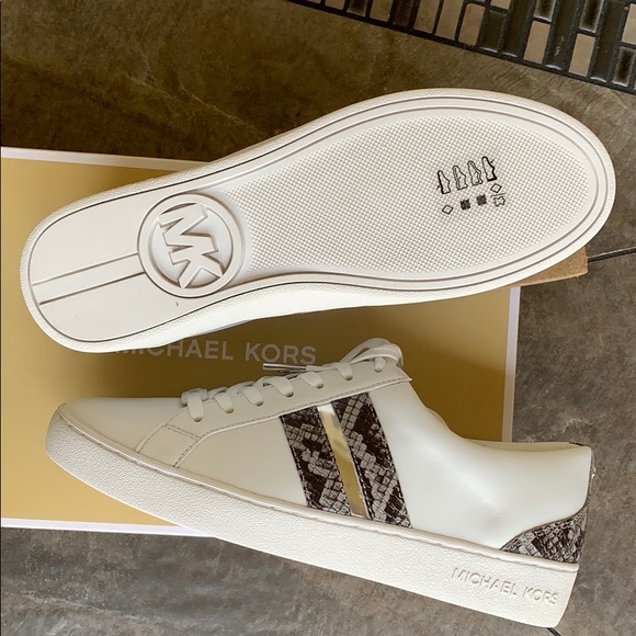 MICHAEL KORS CATELYN STRIPE LACE UP NAPPA PU PEARL - Picture 3 of 16